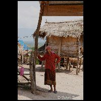 ムアンシン /スワディン村 アカ族